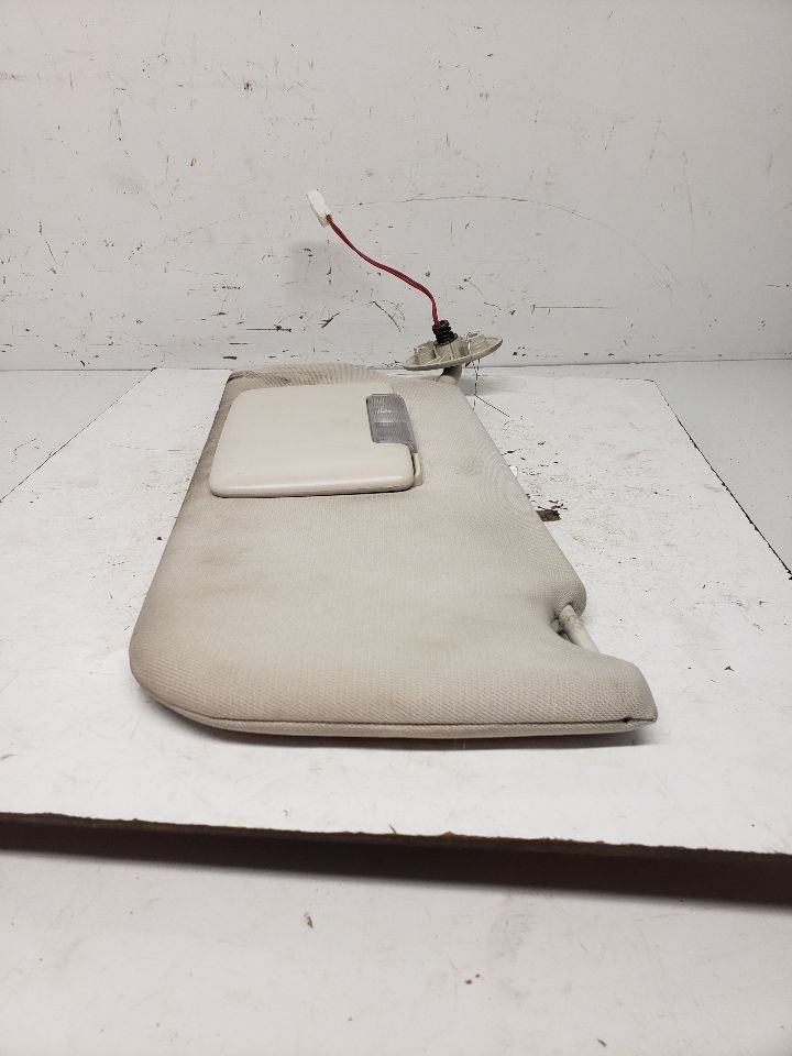 Used Left Sun Visor fits: 2008 Jeep Liberty illuminated L. w/o garage door opene