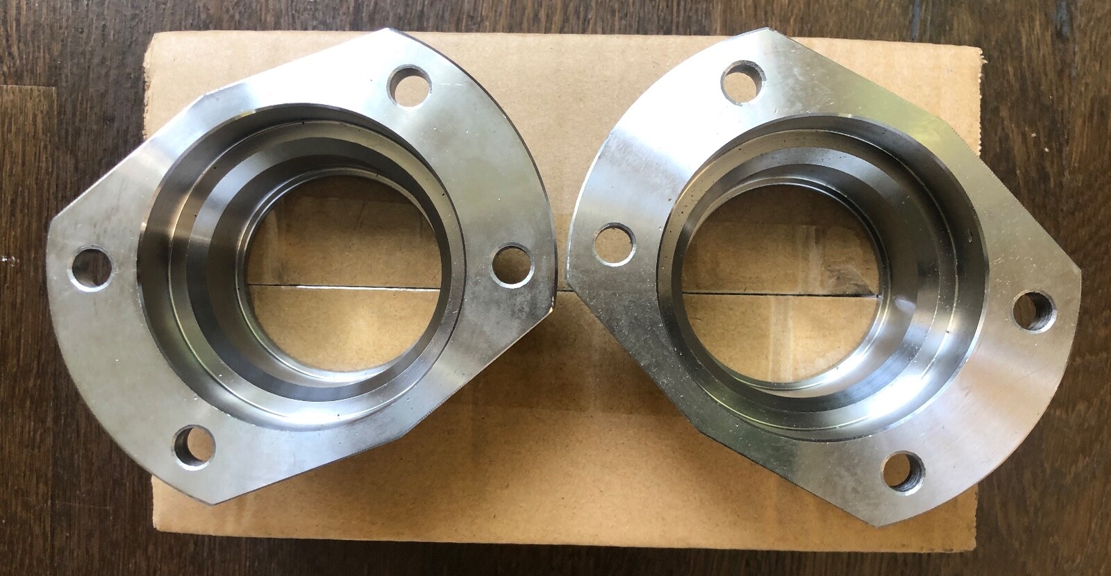 FORD 9″ INCH BIG BEARING AXLE ENDS 3/8″ BOLTS NEW STYLE FORD ENDS (TORINO ENDS)
