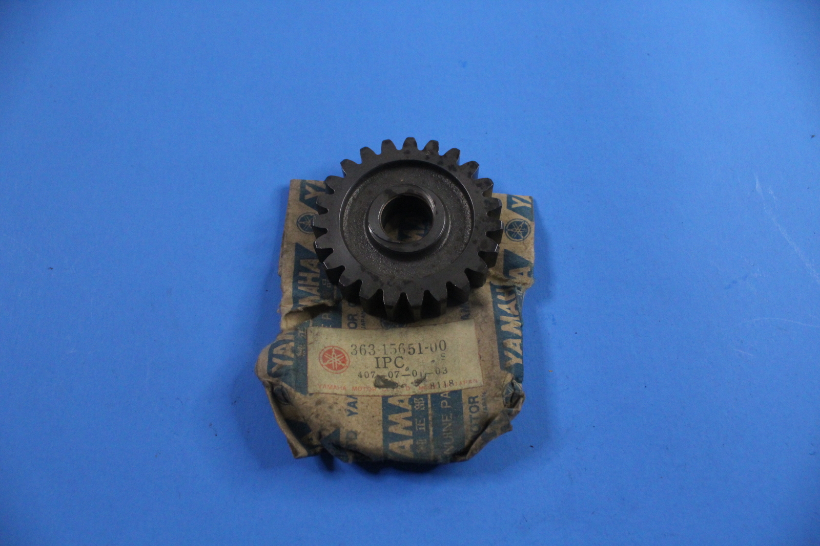 NOS Yamaha Kick Starter Idle Gear 23T DT250A DT360A MX250 SC500 363-15651-00-00