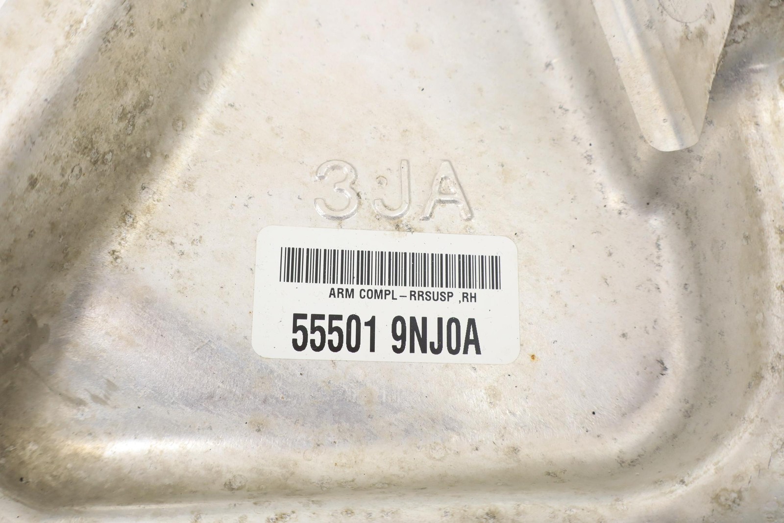 2017-2020 Infiniti QX60 AWD Rear Right Upper Control Arm 555019NJ0A OEM