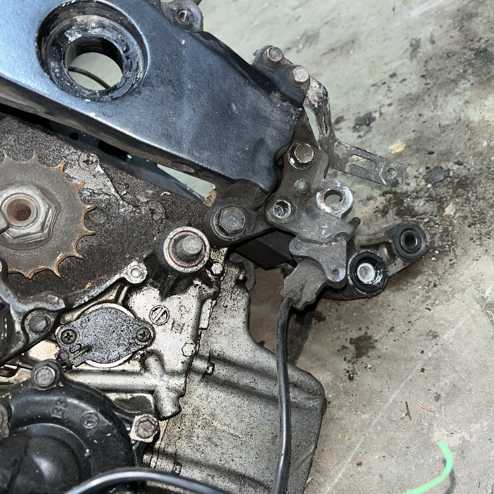 2001 01 KAWASAKI ZX750P ZX 750 ZX7R NINJA BLOWN ENGINE MOTOR FRAME CHASSIS BODY