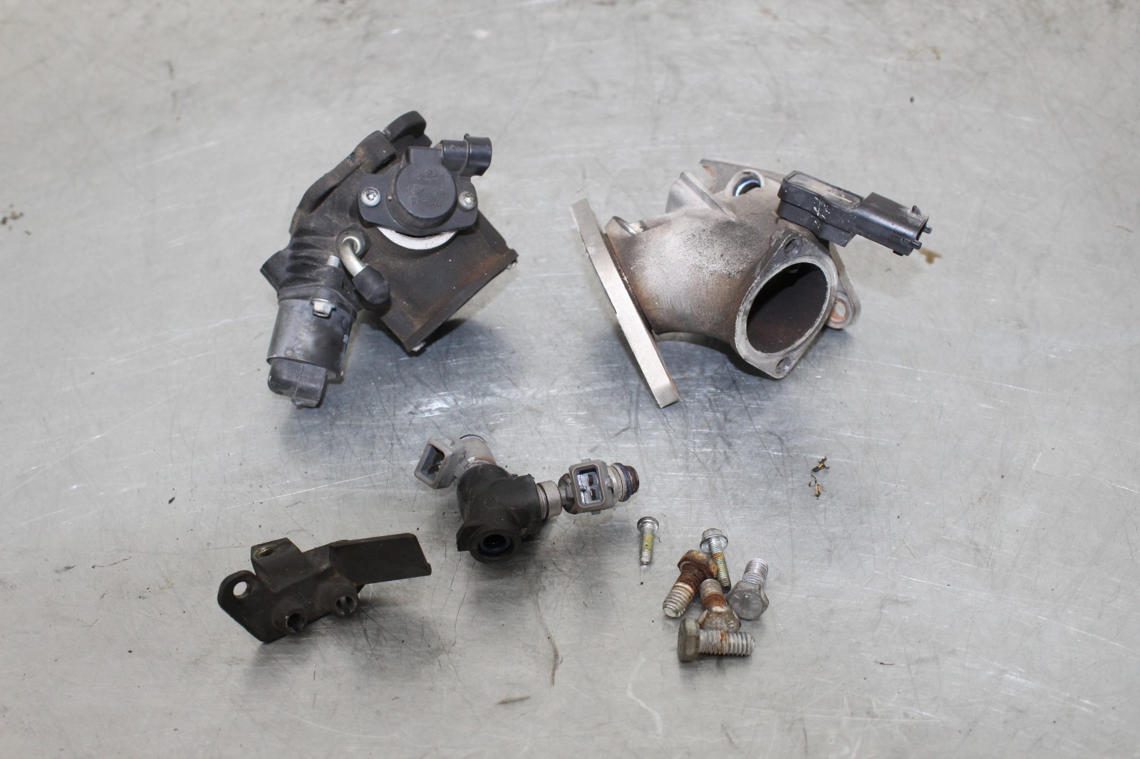 2009-2022 Harley Davidson Iron 883 XL883N Throttle Bodies Body 5K