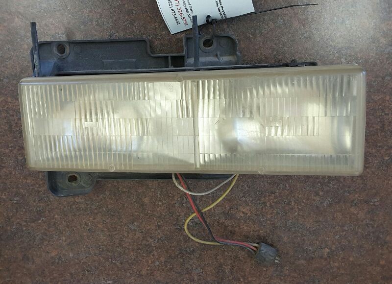 Passenger Headlight Composite Fits 90-02 CHEVROLET 3500 PICKUP 7493