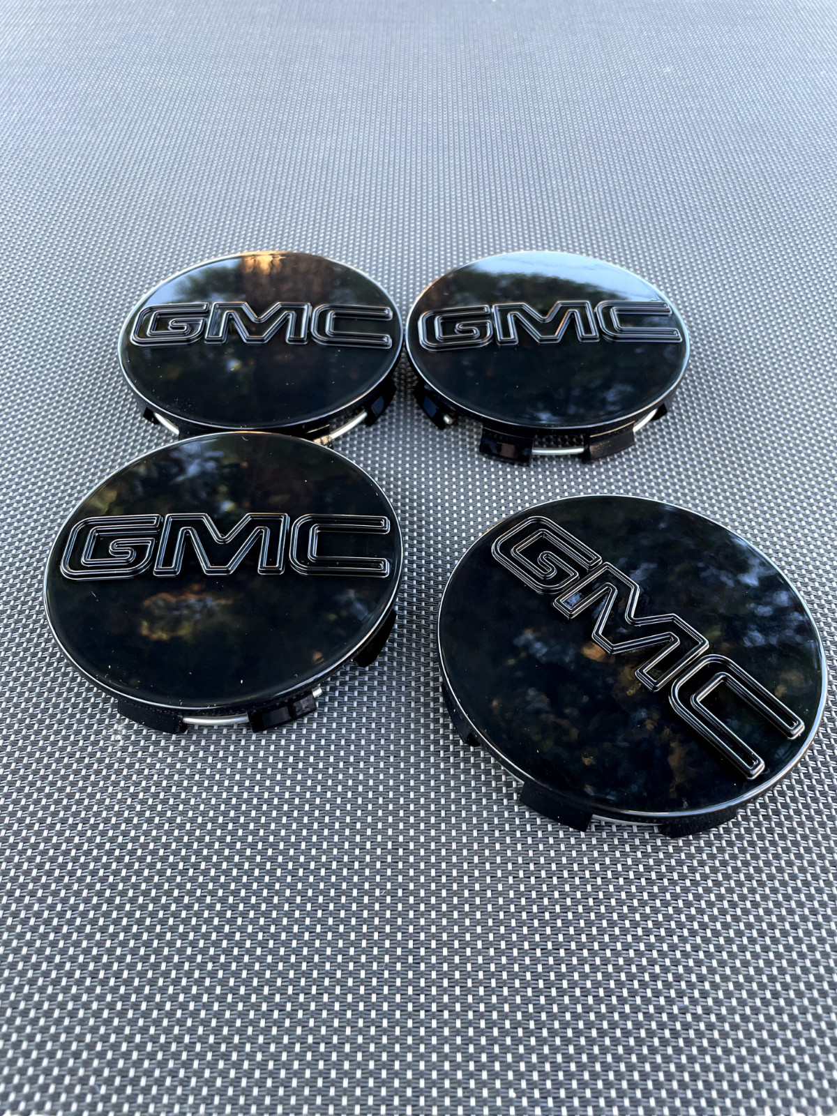 4 X GMC Glossy Black Center Caps 83MM(3 1/4″), Satisfaction Guaranteed!
