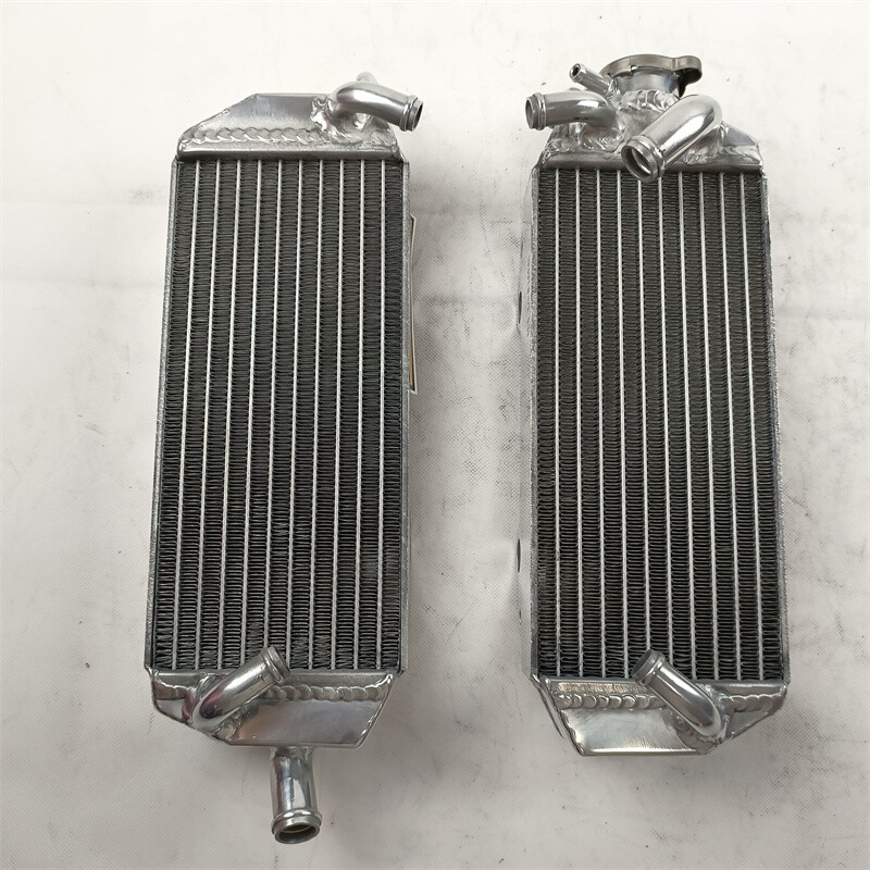 For 1996 1997 1998 1999 2000 SUZUKI RM250 Aluminum Radiator