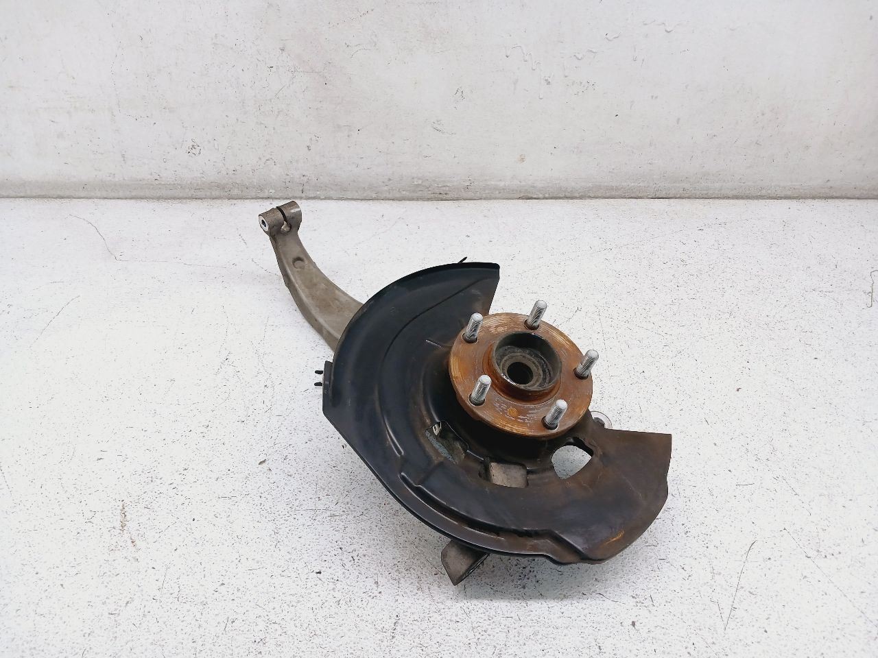 14-22 INFINITI Q50 Q60 RWD Passenger RH Spindle OEM 40014-4GA0A