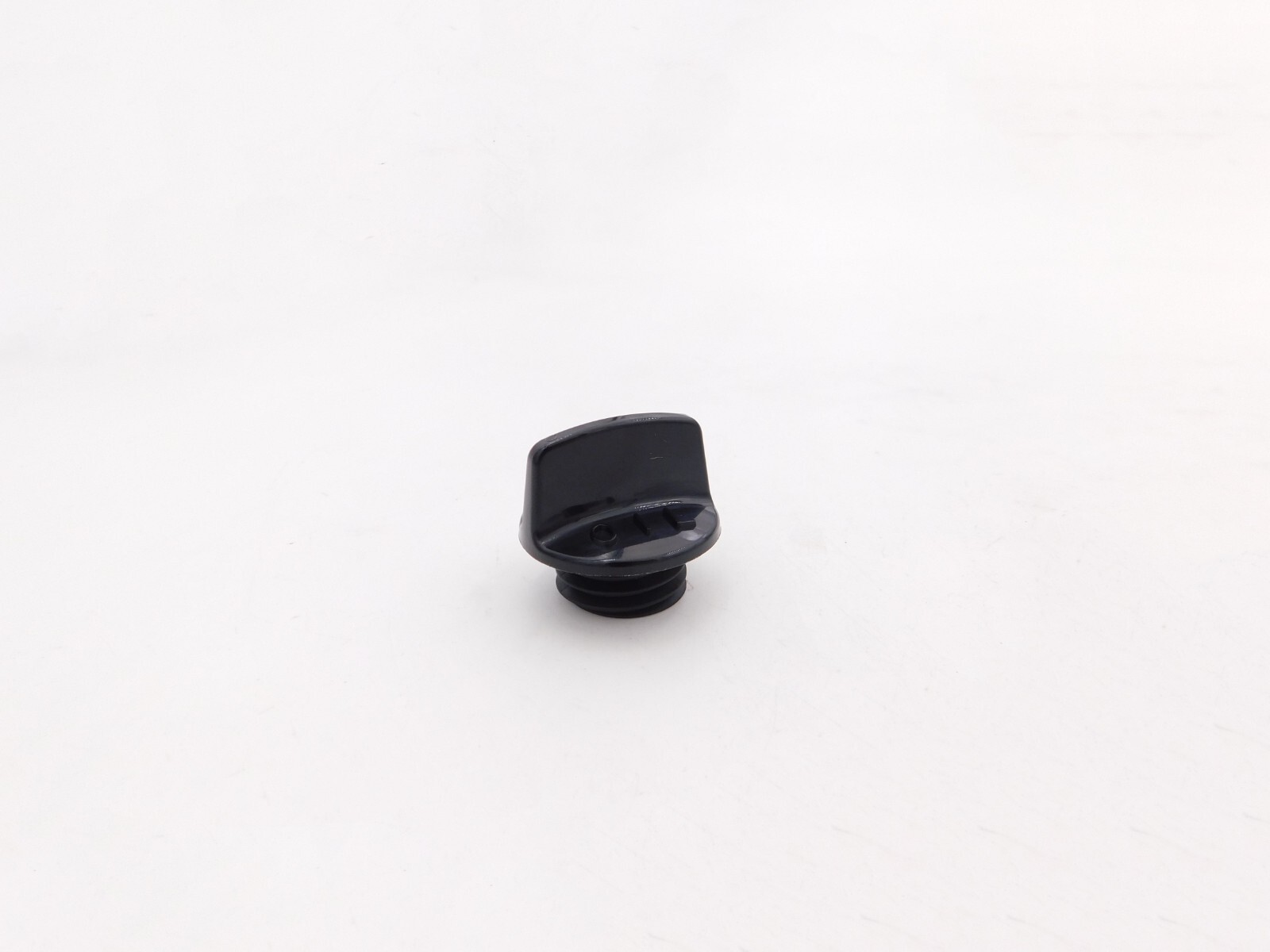 HONDA OIL FILL CAP GENUINE OEM NEW 15611-KA4-710 – SEE FITMENT