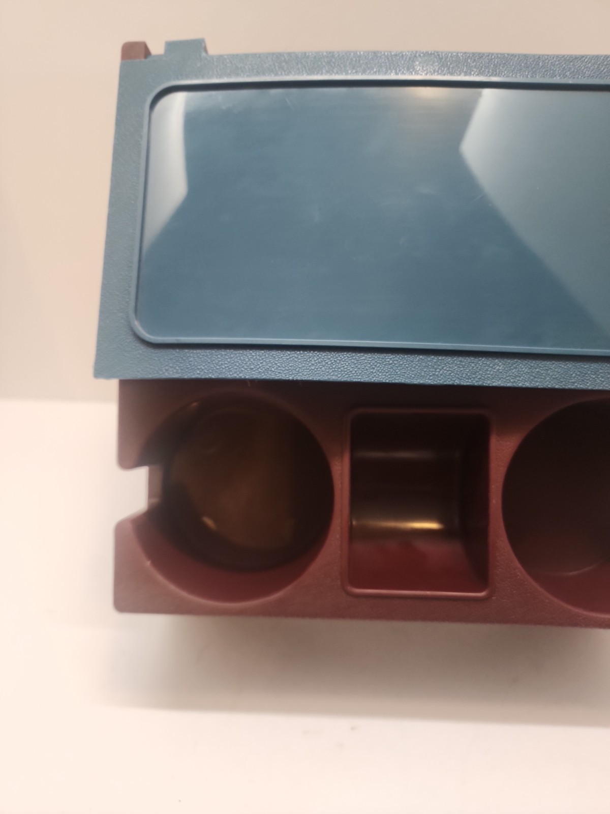 VINTAGE Kleenex Promo Muscle Car Console Cup Holder Tray The Crest Co SC USA #D