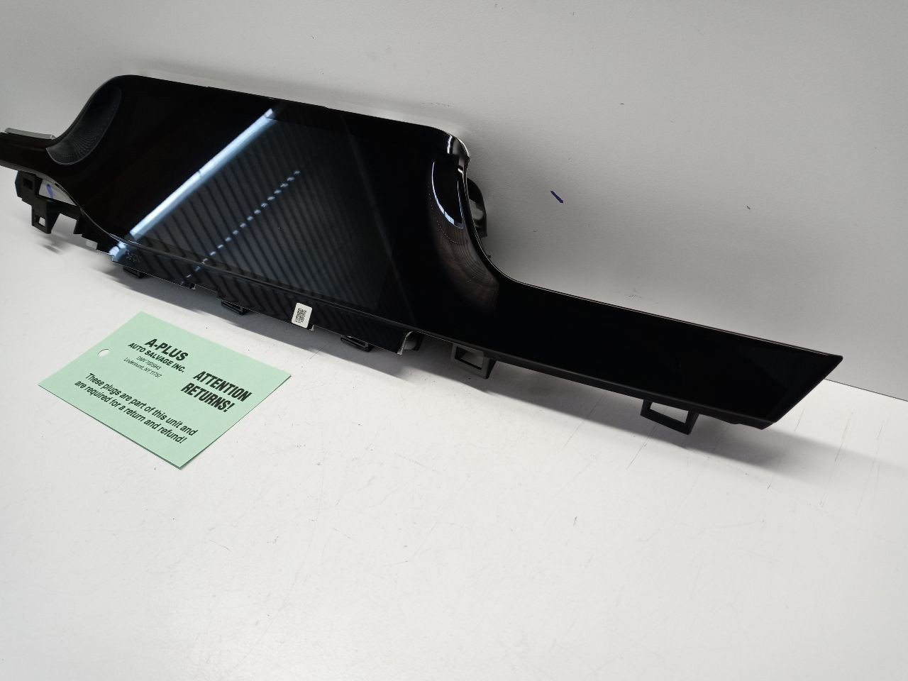 2022 Grand Cherokeee OEM Passenger Display Screen ID 68428545AI Fits 2022-2025