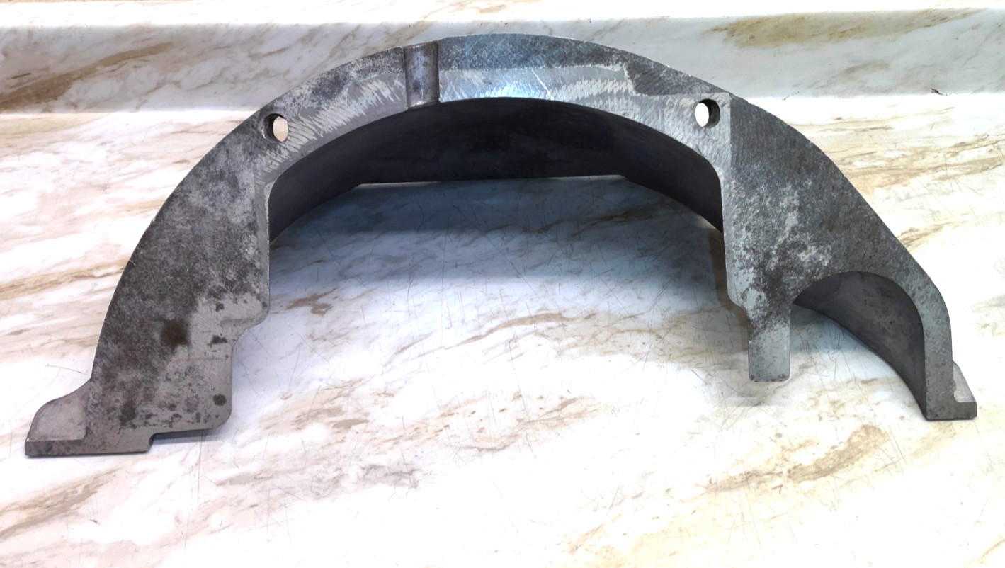 15765623 1999 to 2006 Silverado 2500 4L80E Transmission Dust Cover Shroud OEM
