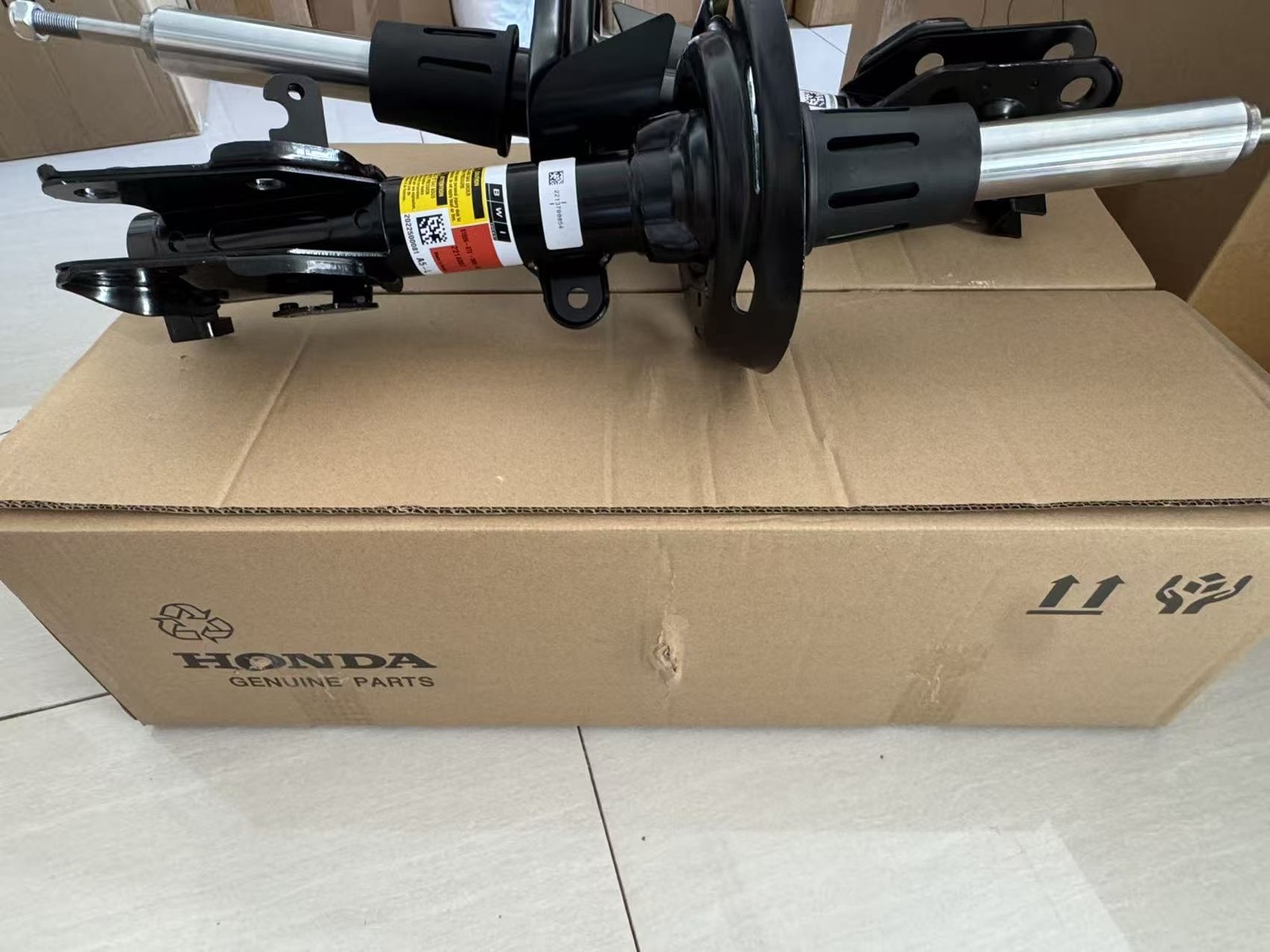 GENUINE ACURA MDX & ZDX 2010-2013 FRONT ELECTRONIC SHOCK ABSORBERS