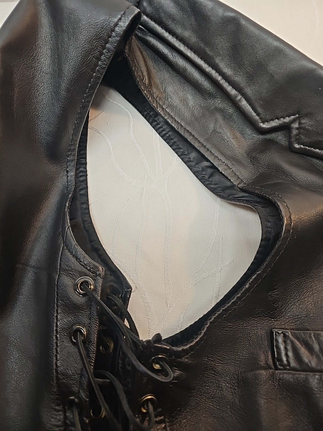 Scully Since 1906 black leather motorcycle side laces button-snap Closure Sz L”