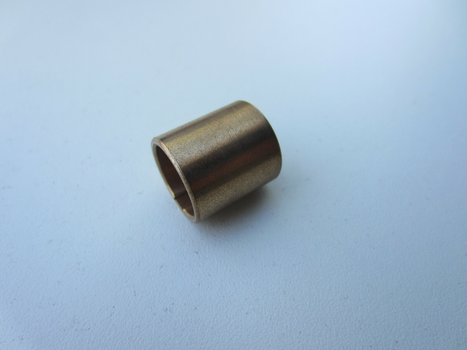TRIUMPH WRIST PIN CONNECTING ROD SMALL END BUSH 70-1762 E1762 TIGER CUB T20
