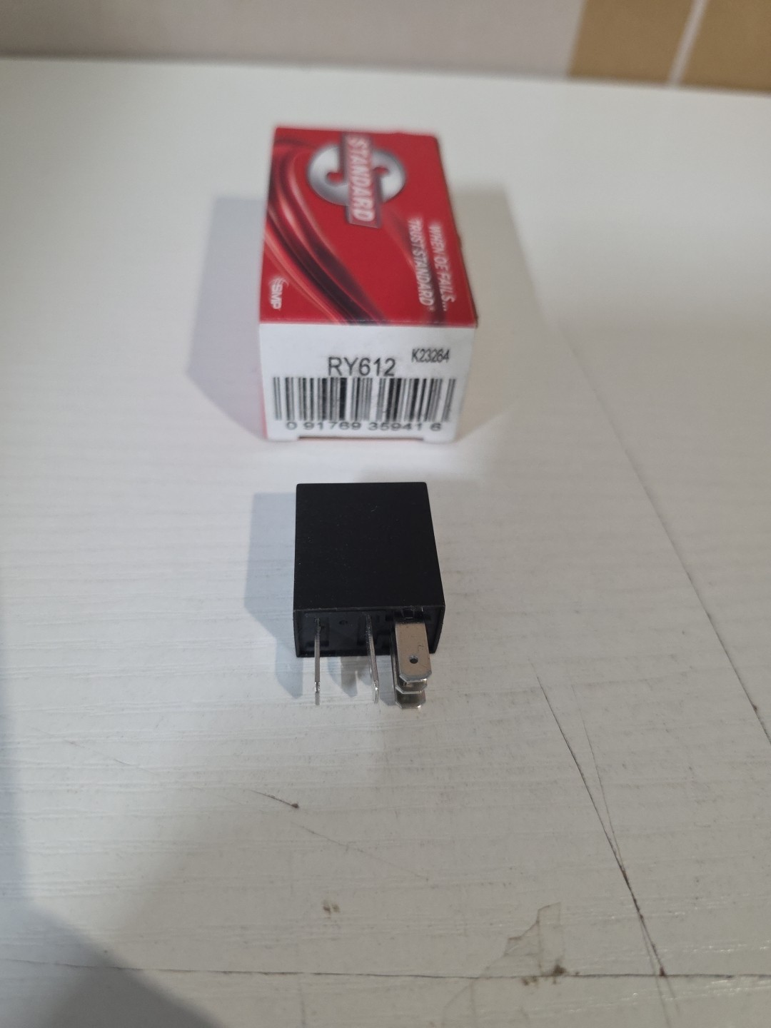 Fuel Pump Relay Standard RY612