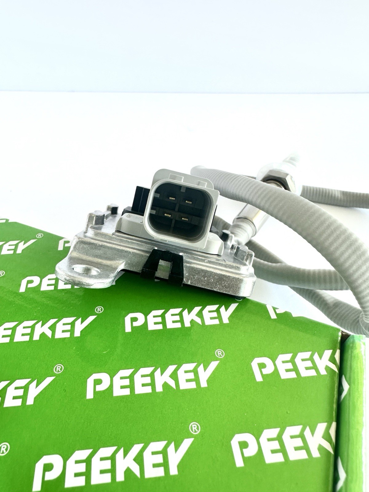 New Outlet Nox Sensor For Deteroit EA0101538128, RA0101538128 ( No Core Return)