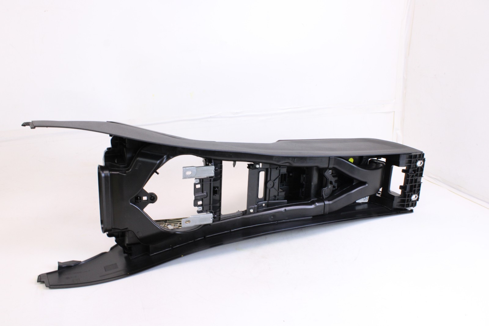 2019 – 2024 BMW G20 330XI CENTER CONSOLE MOUNTED ARMREST LID BROWN OEM # 18294