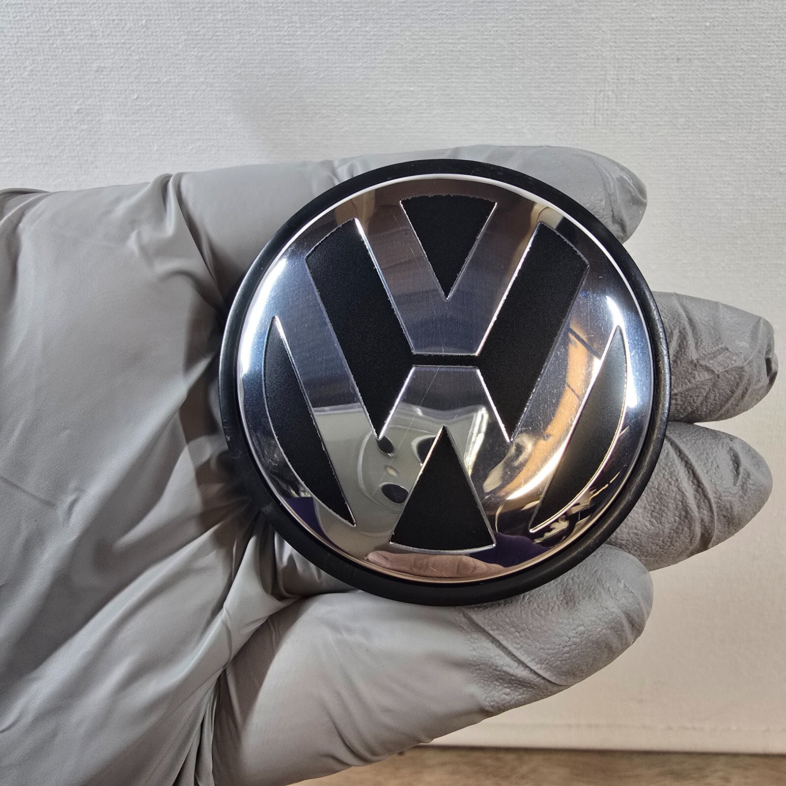 VW Volkswagen Single Alloy Wheel Center Cap OEM 1J0601171XRW