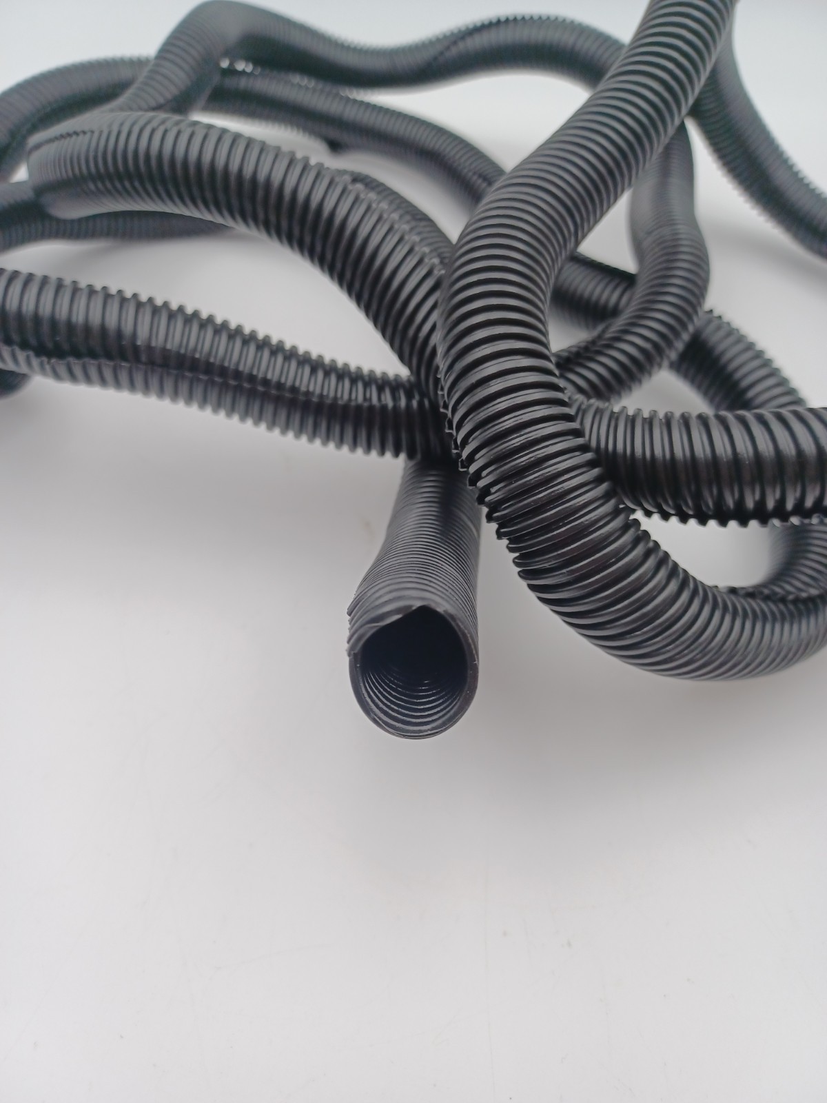 Dorman Conduct‑Tite 86665 Split Wire Conduit – 3/4″ x 10 ft Flexible Black Loom