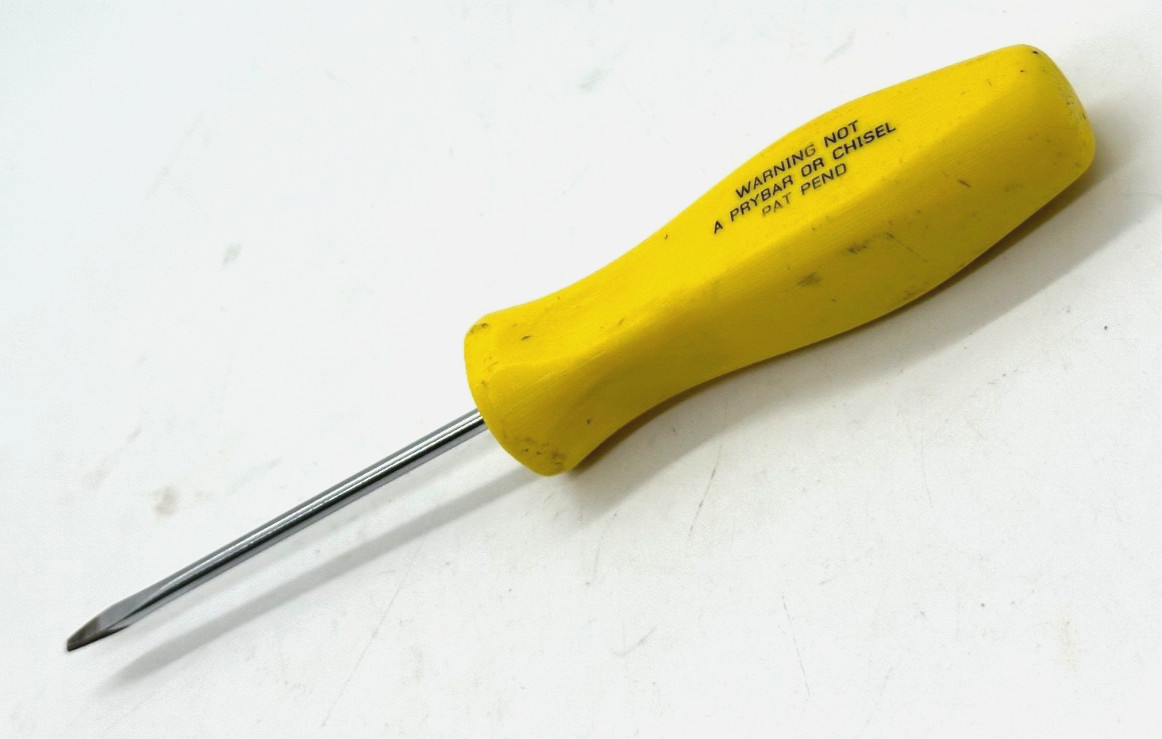 ?? Snap On Tools Classic Yellow Standard Flat Tip Screwdriver 6″ Long Cabinet
