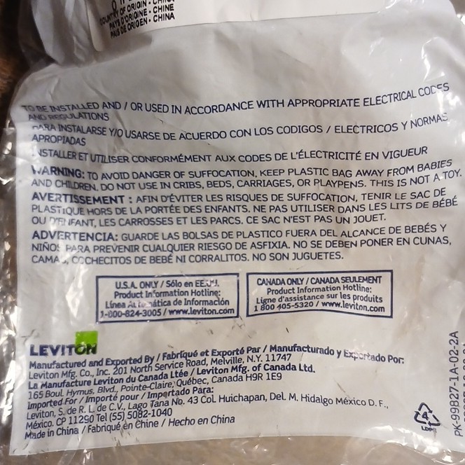 Leviton Bulb Socket Adapter White 4 Pack UL Listed NOM CSA Brand New In Package