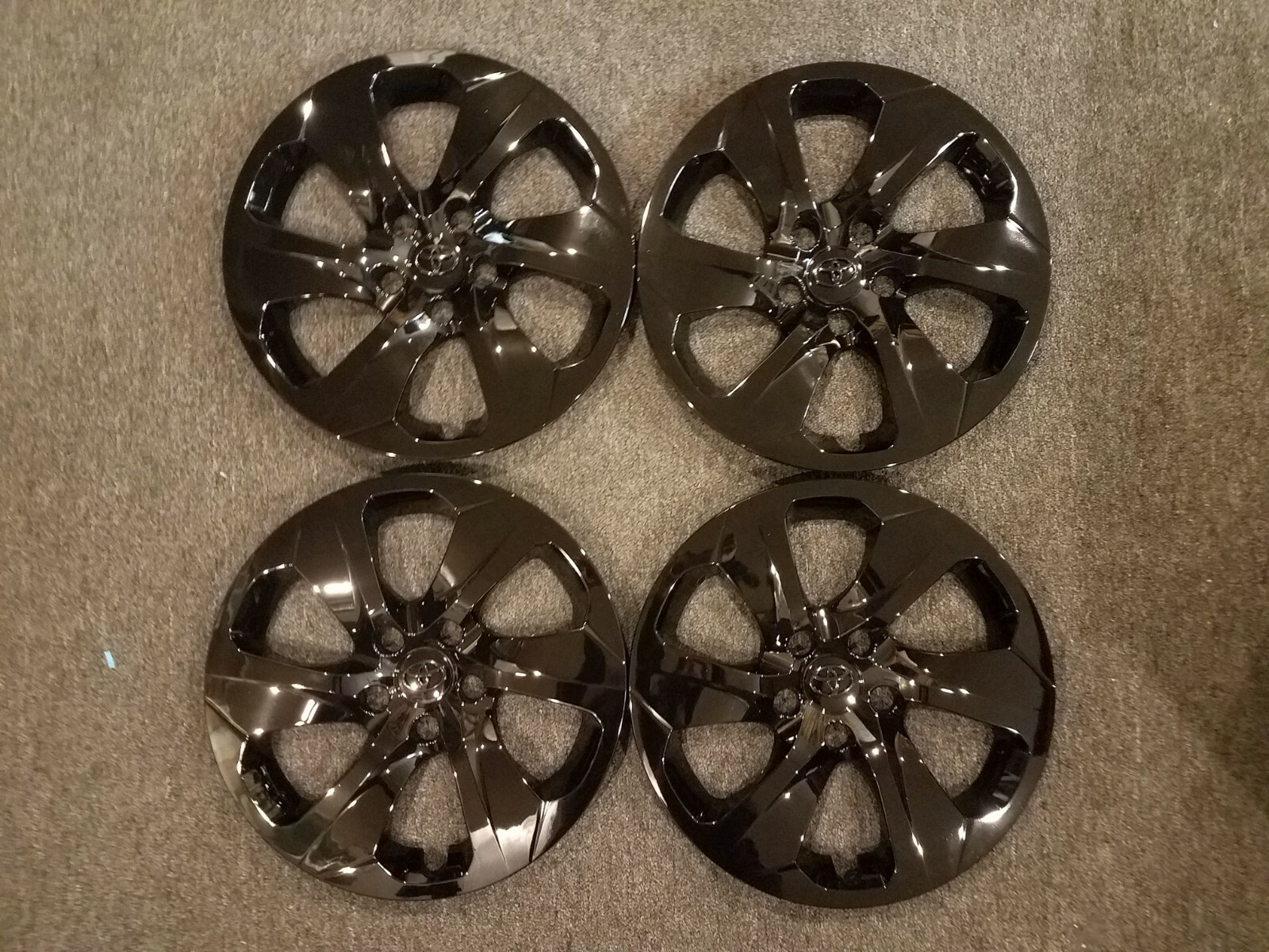 1 Brand New Set 2019 20 21 2022 RAV4 RAV 4 Hubcaps 17″ Wheel Covers 61186 Black