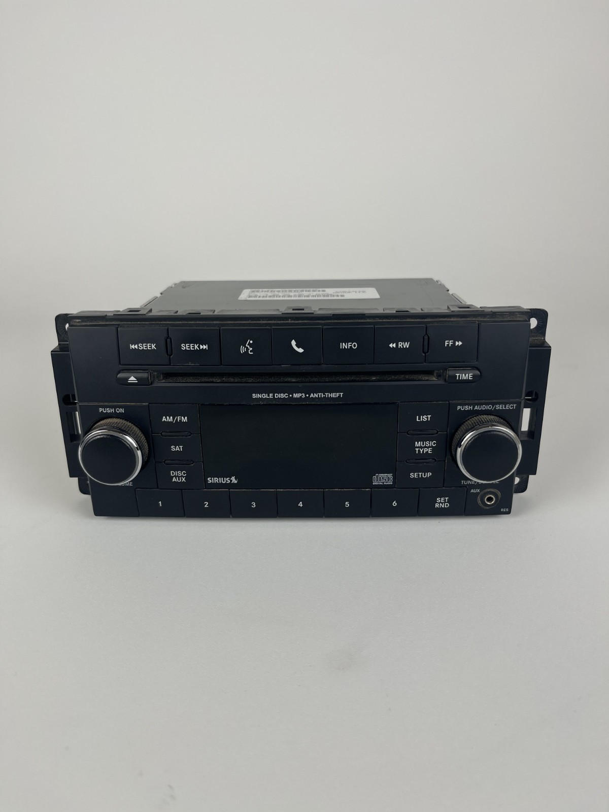 P68252825AA Chrysler Group Llc Radio Cd MP3 Aux Sirius Player READ DESC