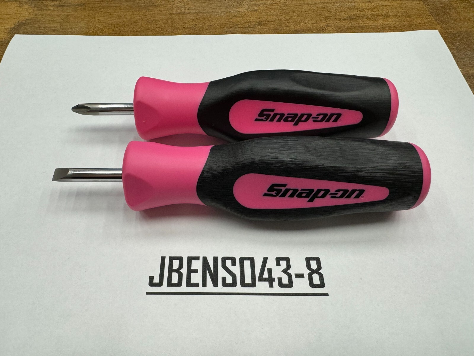 Snap-on Tools NEW RARE PINK 2pc Soft Grip Instinct Handle Stubby Screwdriver Set
