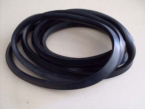 Vespa Side cowls panels BLACK rubber trims VNA VNB VBA VBB VBC VLB PX GL V8194