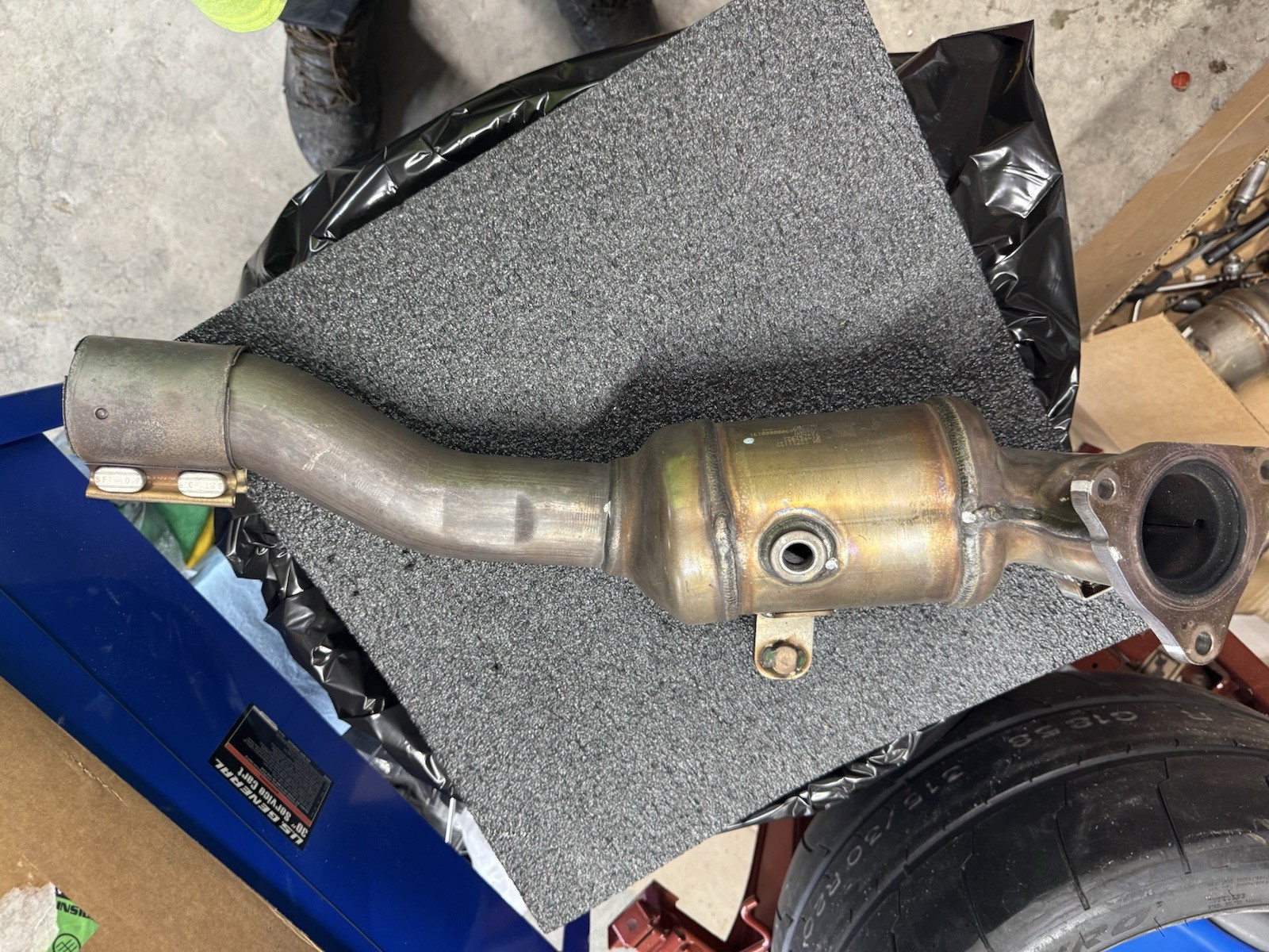 GM OEM 22-24 CT5 Exhaust System Exhaust Components-Converter Pipe 12711127