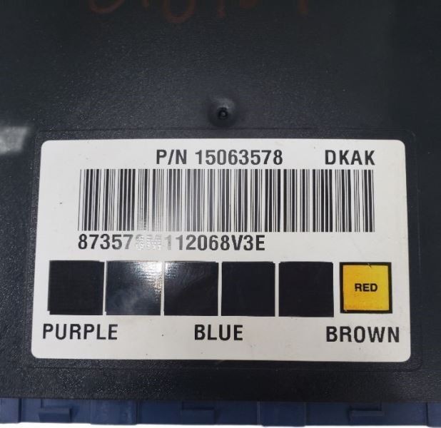 2002-2005 Chevrolet Astro Body Control Module BCM Center Dash OEM 423375