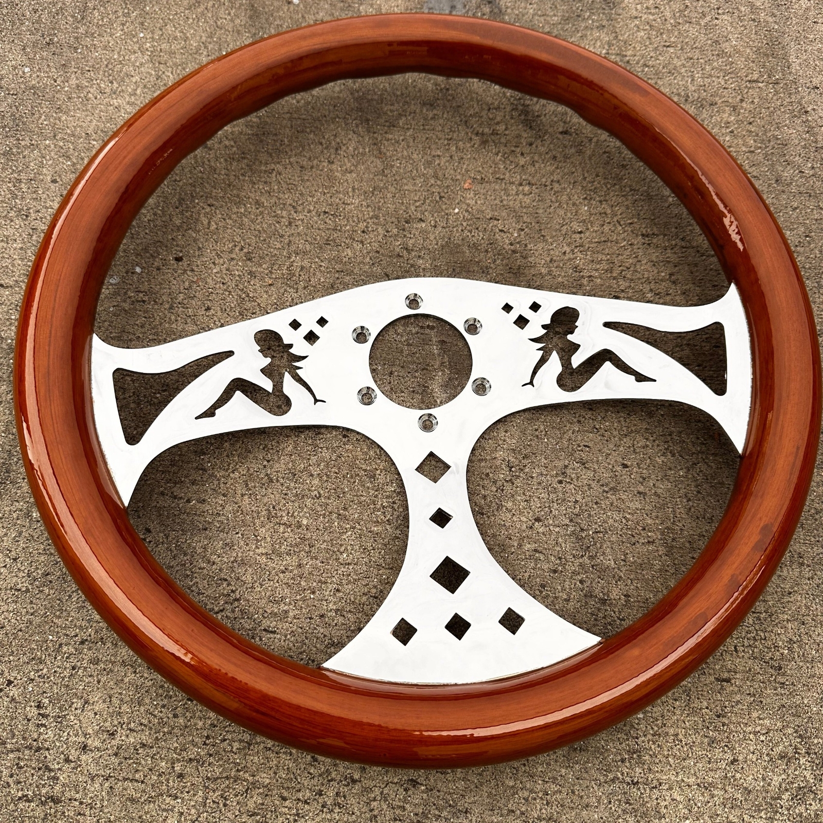 Factory Second 15″ Chrome Mudflap Girls Steering Wheel With Horn- 6 Hole