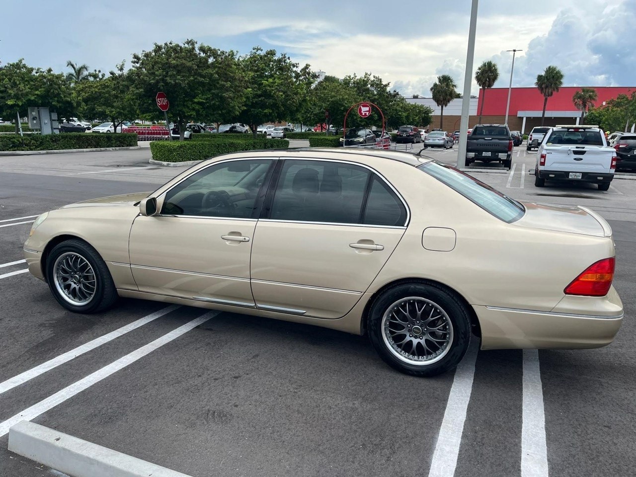 2002 Lexus LS430 Low Miles Runs Great Well Maintained