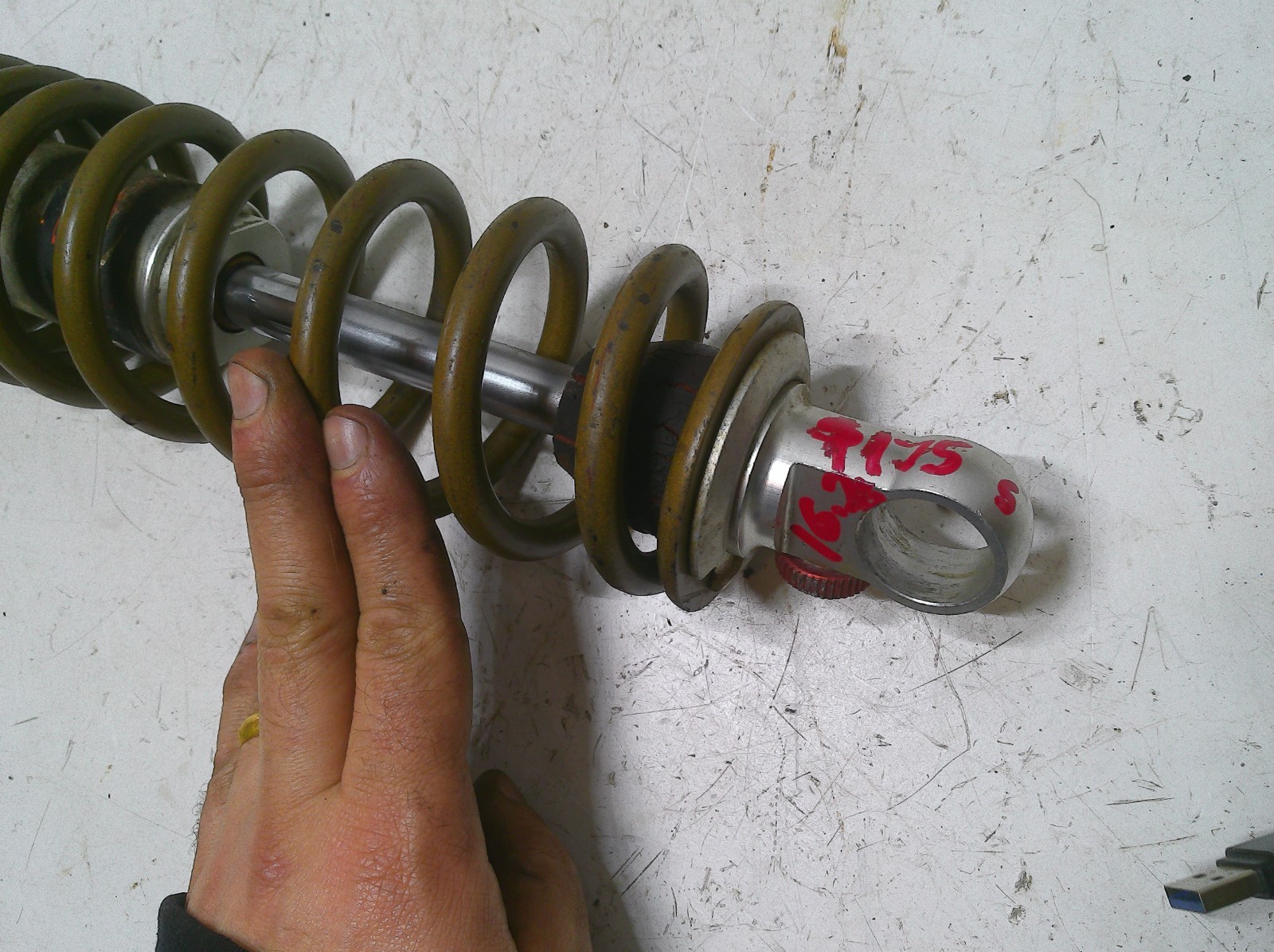 Polaris Snowmobile 16.25″ Ryde FX Clicker Front Shock Needs Rebuild Pro X 440 XR