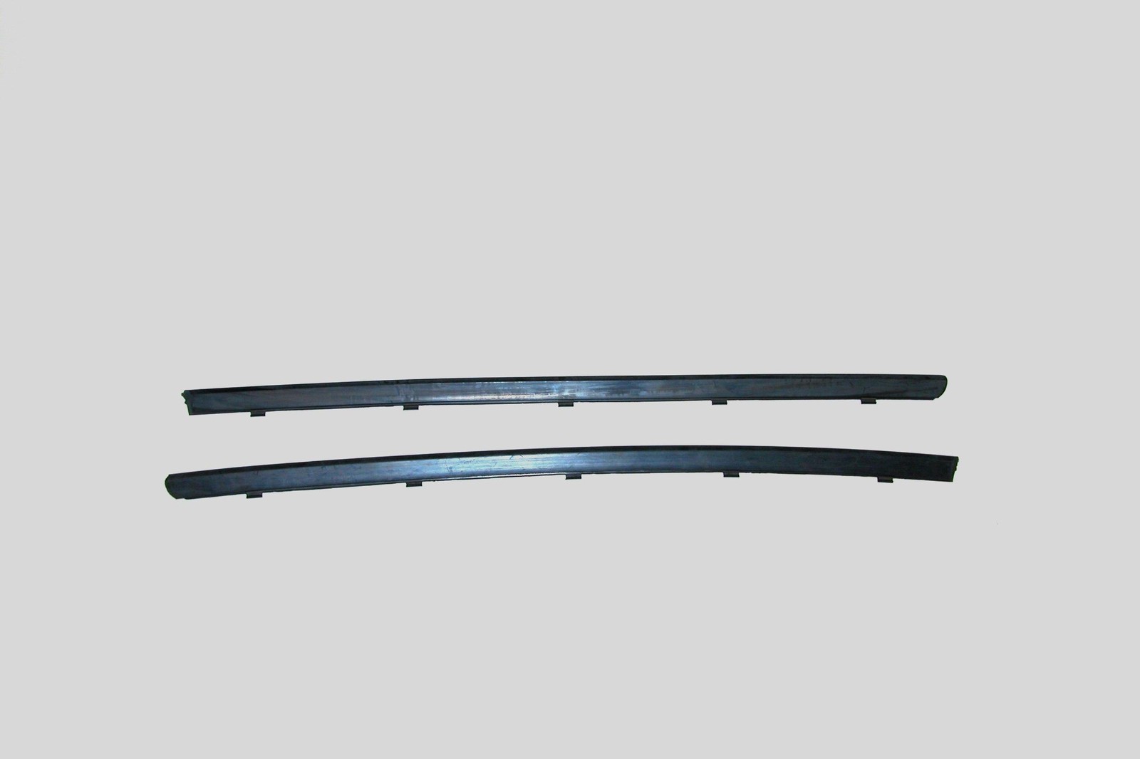 KG2088 Fairchild Industries Set of 2 Door Glass Weatherstrips for Chevy Pair