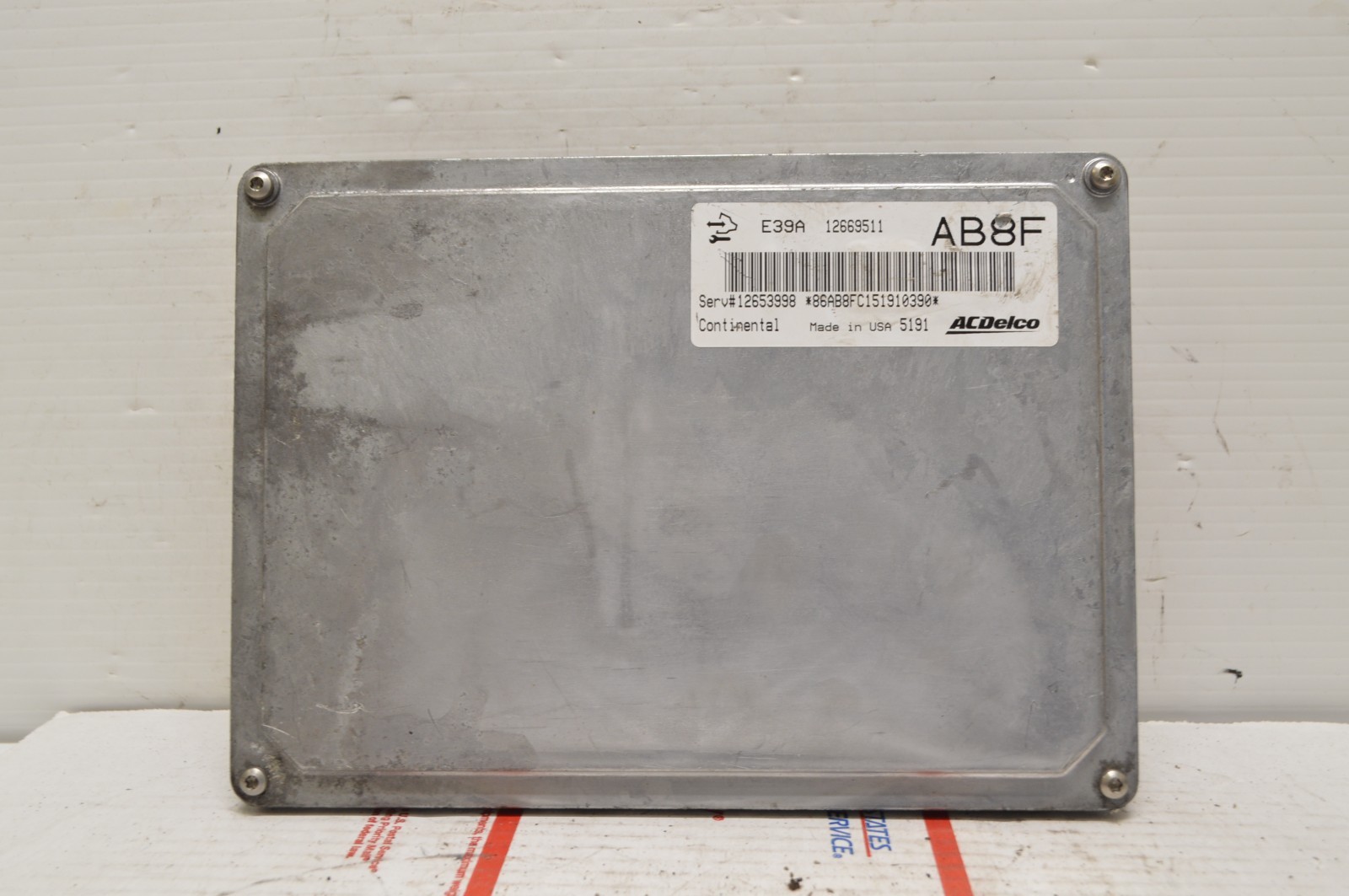 2010 2011 Chevrolet Equinox 12669511 Engine Control Module Unit Ecm F70 016