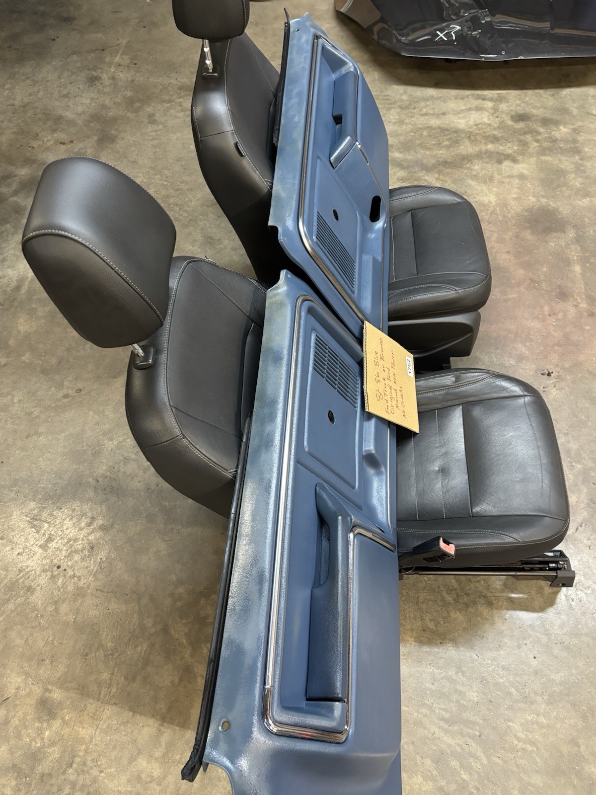 80-86 Ford F150 F250 F350 And Bronco Blue Door Cards Panels Manual LH RH #1762