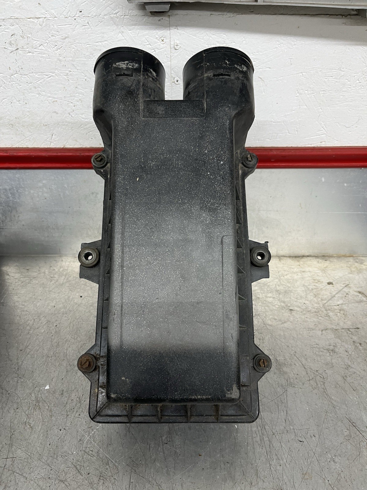 1987-96 Ford Truck F150 BRONCO F250 F350 4.9L 5.0L 5.8L 7.5L Air Box Air Cleaner