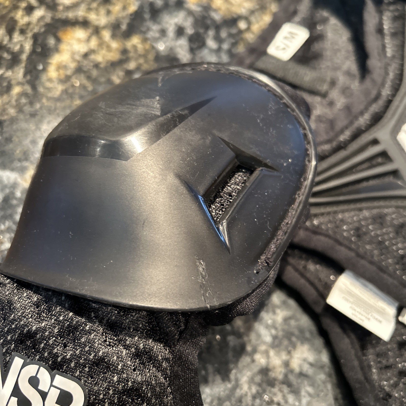ANSR Pee Wee Roost Deflector sz S/M ages 3-4 year old Protection