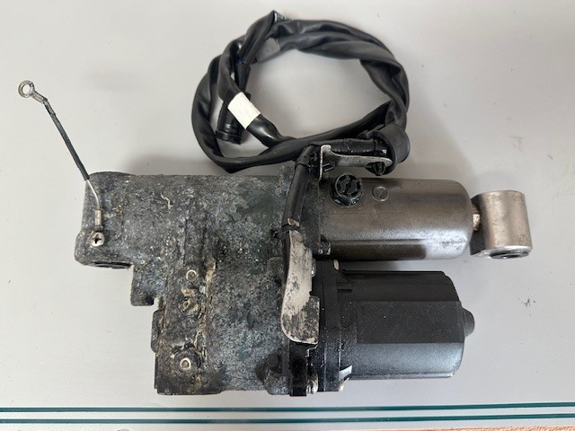 6 MONTH WARRANTY 48000-87J42 Suzuki 40 50 Power Trim Unit
