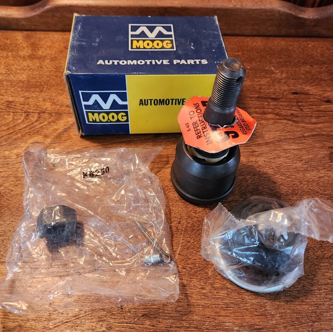 NOS Moog Front lower Ball Joint K7025 Dodge trucks Vans Cars Plymouth Chrysler