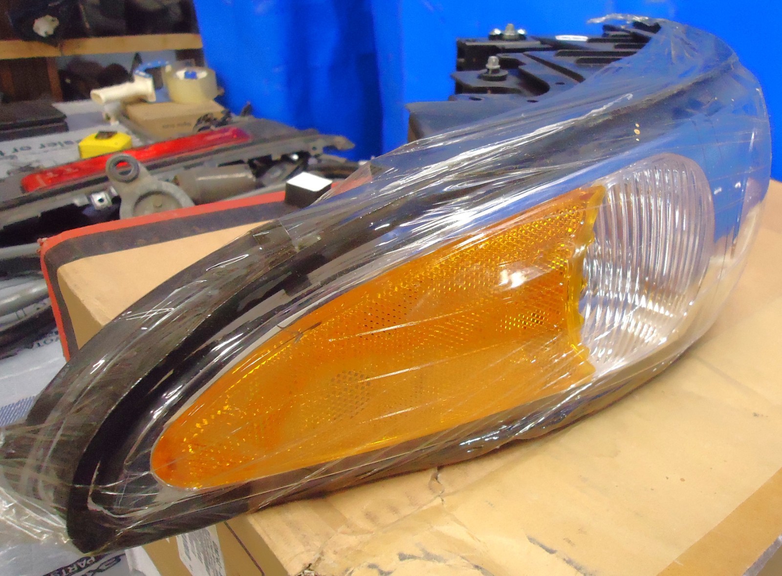 Fits 2000 Buick LeSabre Headlight Assembly Right Side Eagle Eyes