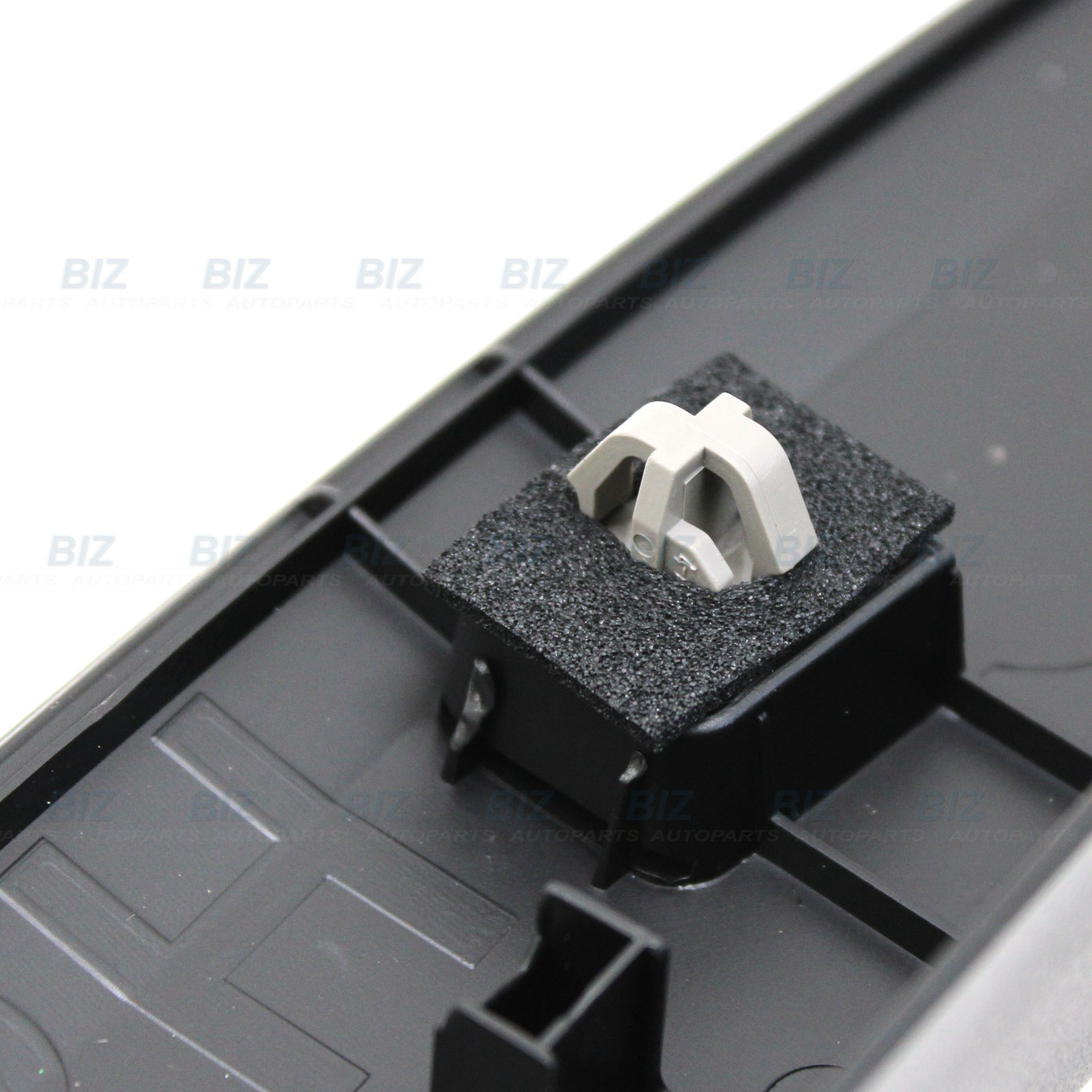 Genuine Rear Wheel Arch Molding RIGHT for 2020-25 Hyundai Palisade 87742-S8000CA