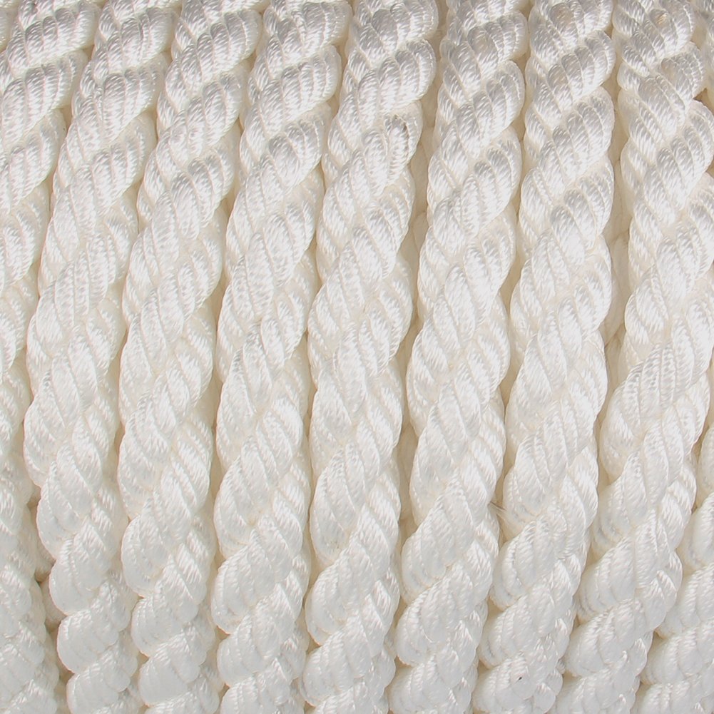 Heavy 3/4 “x200 Feet Three Strands Of White Polypropylene Rope Sheathed In Red