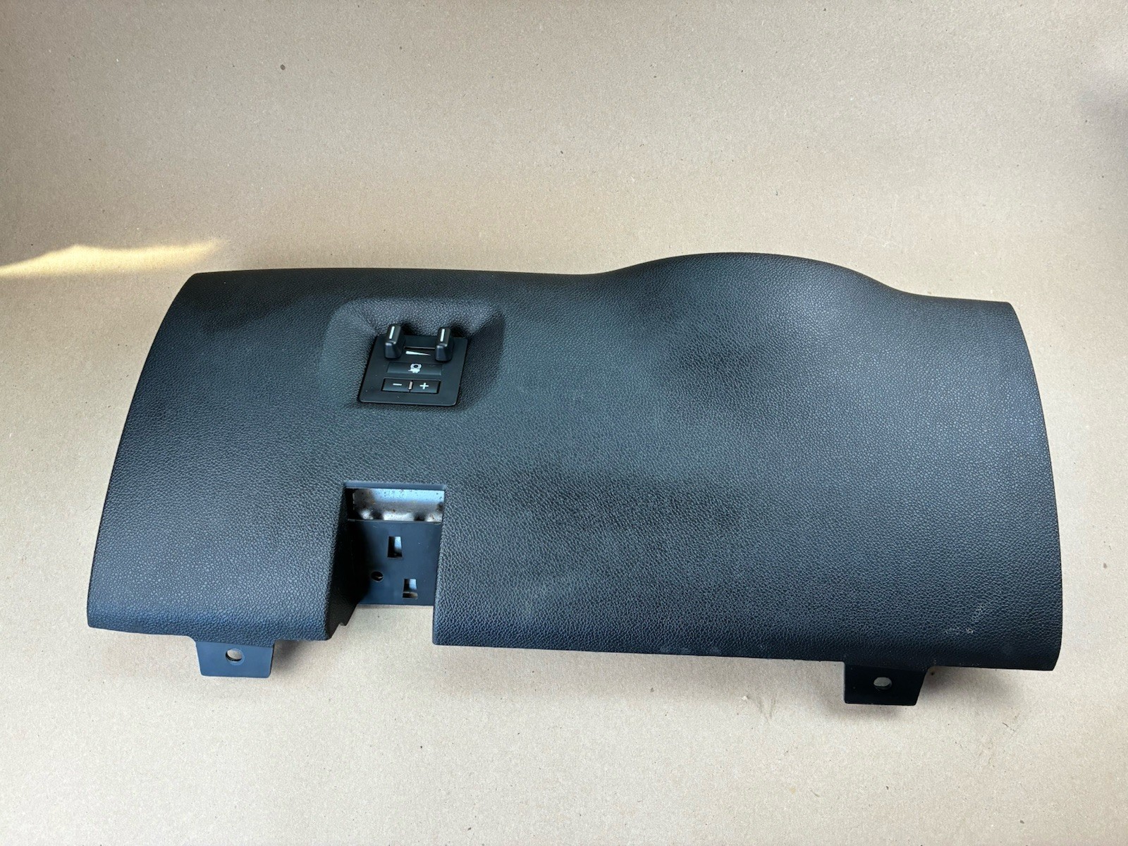 07-14 GM Silverado Sierra Lower Dash Knee Bolster Trim Panel W/ Trailer Brake OE