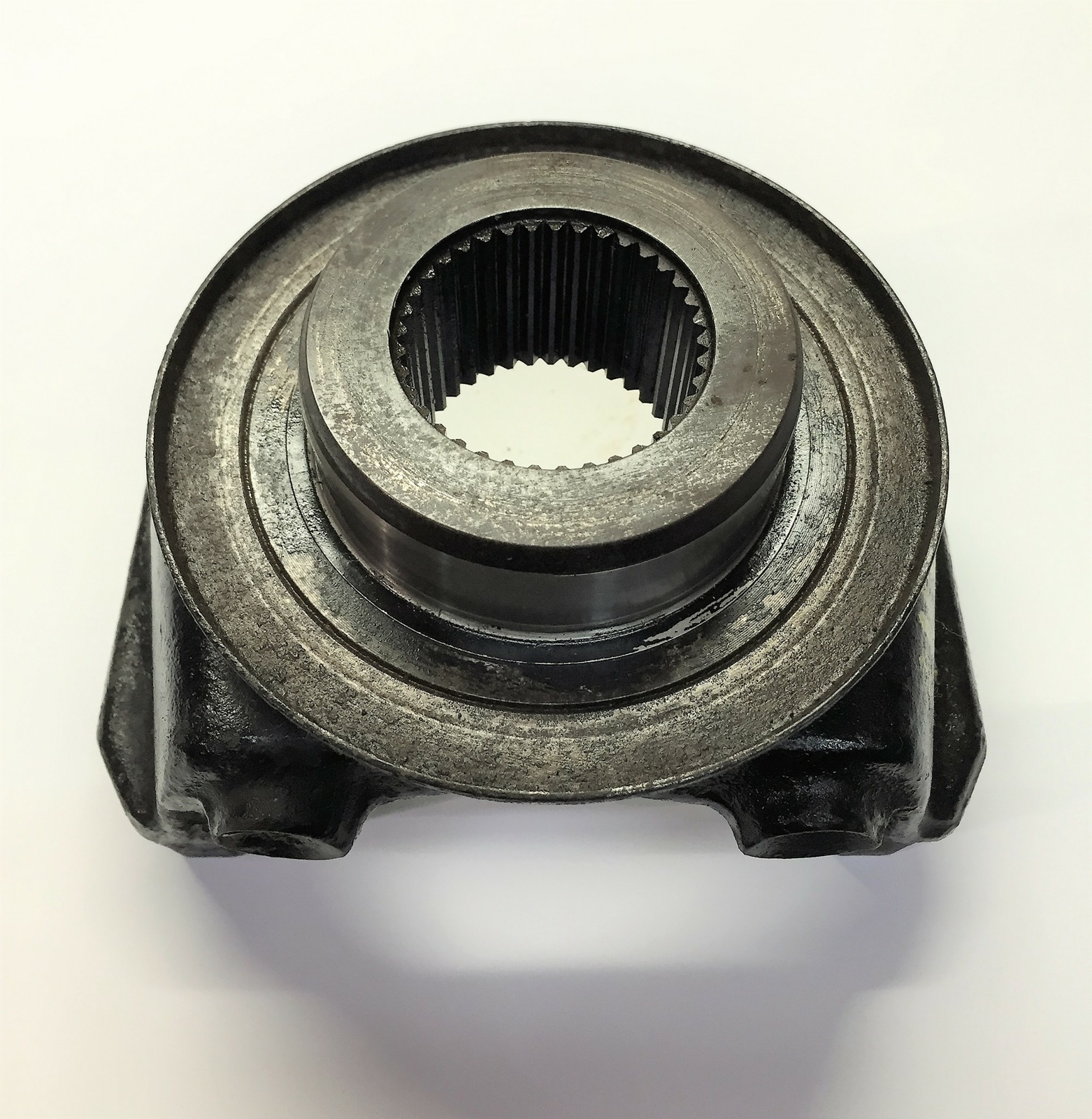 Unbranded/Generic Yoke & Sleeve Assembly Trans/Differential Housing 144307