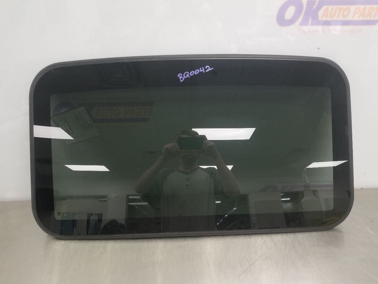 26 2026 CHEVY COLORADO ZR2 OVERHEAD SUNROOF GLASS ONLY