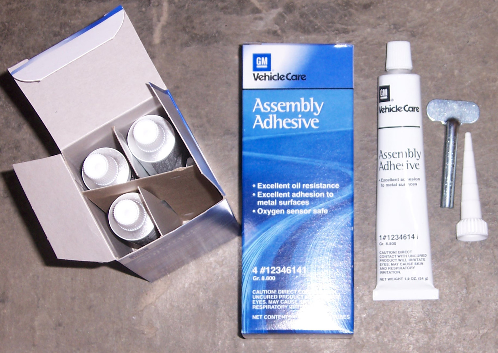 4 tubes GM Assembly Adhesive 12346141. Silicone/oxime cure. Sim to Permatex Blue