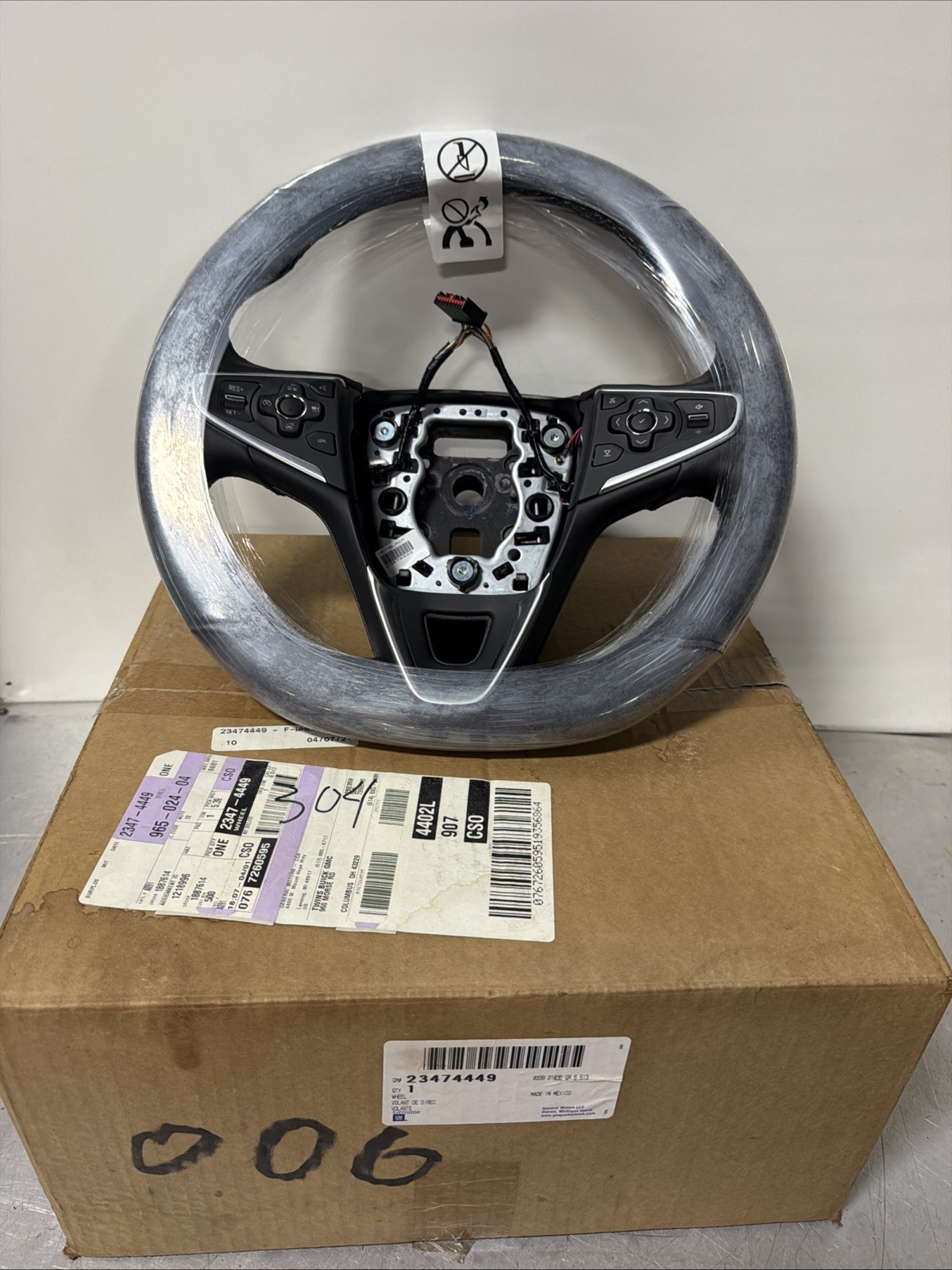 2014-2017 Buick Regal GM 23474449 Steering Wheel Assembly Black