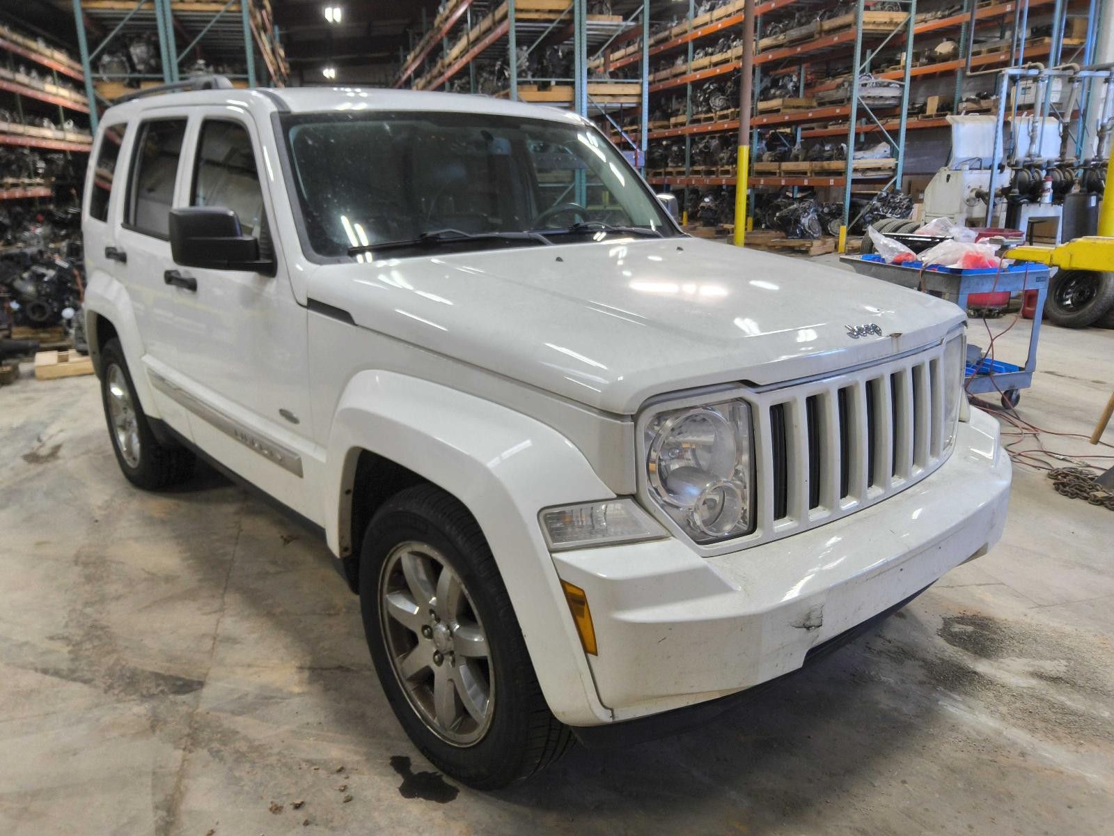 Used Left Sun Visor fits: 2012 Jeep Liberty illuminated L. w/garage door opener