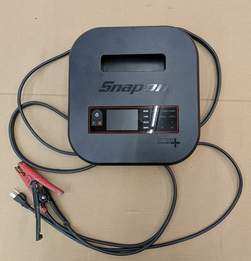 Snap-On BenchTop Lead Acid & Lithium Vehicle Battery Charger Plus EEBC30A12V
